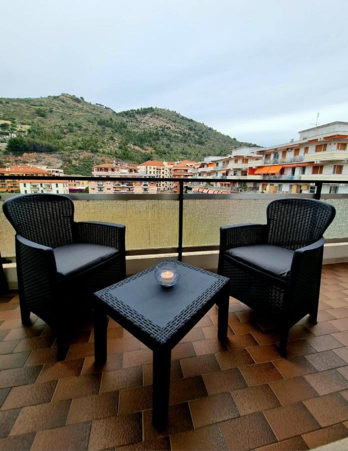 Ferienwohnung Casa Di Bea Ventimiglia Exterior foto